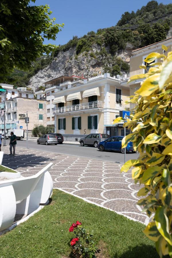 Sinonda Luxury Apartment Maiori Bagian luar foto