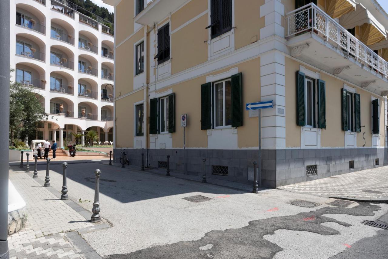 Sinonda Luxury Apartment Maiori Bagian luar foto